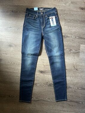 NWT Size 2 High Rise‎ Skinny Jeans Denizen